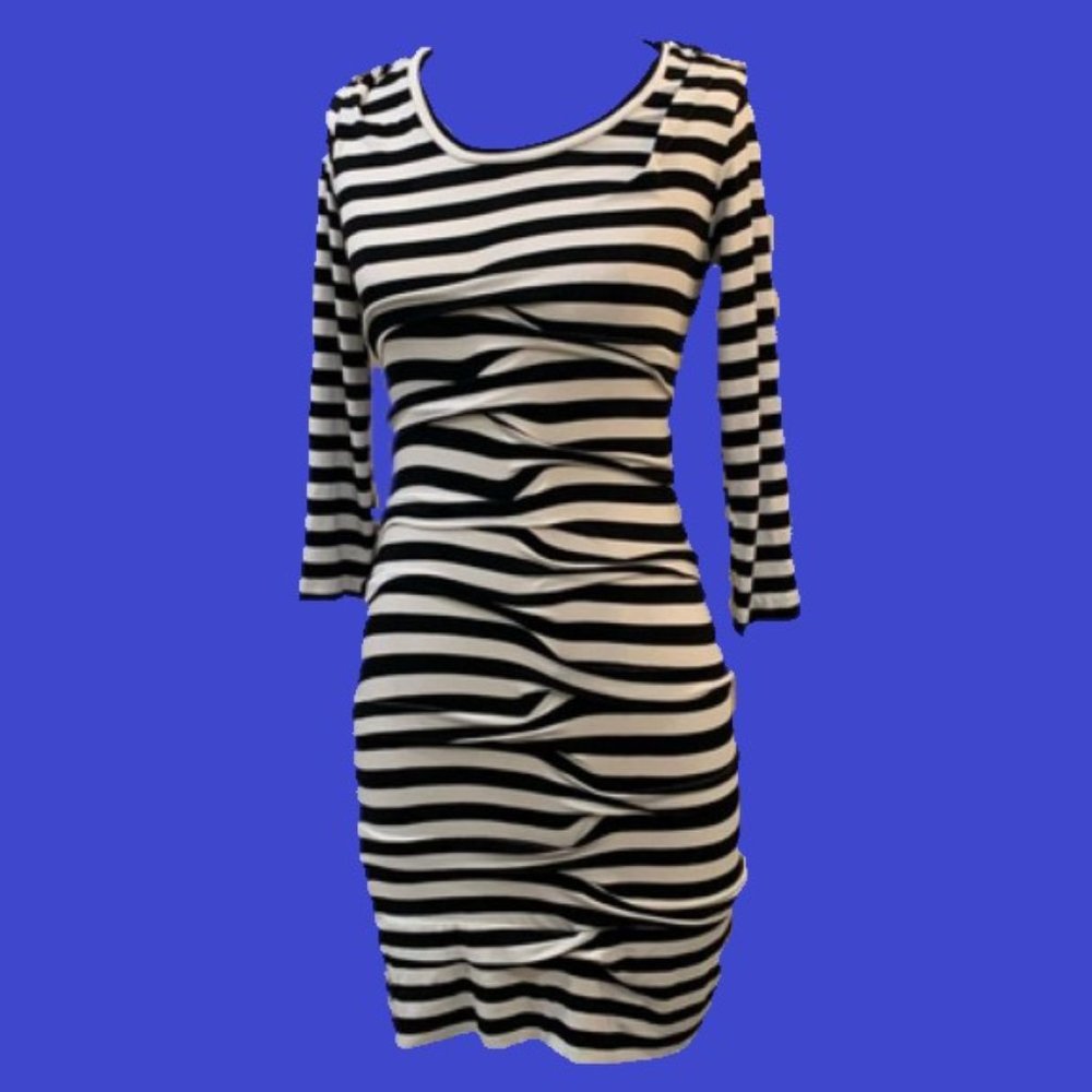 SOLD - Nicole Miller Ruched Jersey Fitted Stretchy Dress - Picture 4 of 16